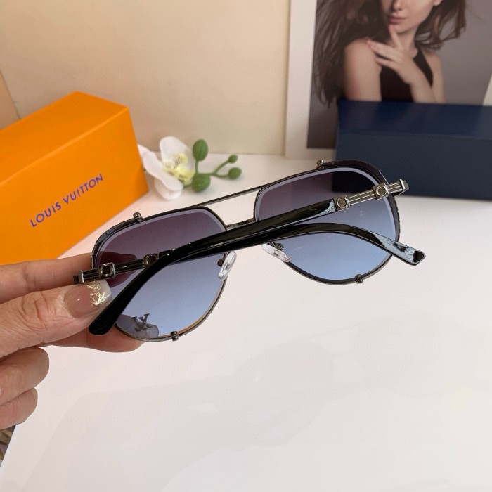 LOUIS VUITTON SUNGLASSES-09