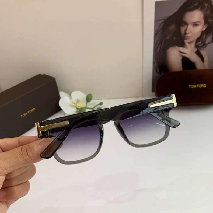 TOM FORD SUNGLASSES-09