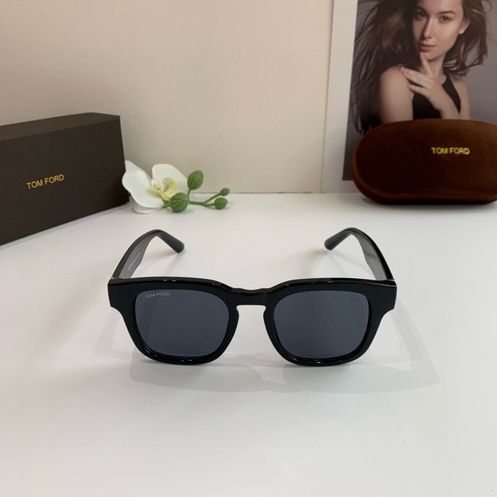 TOM FORD SUNGLASSES-09