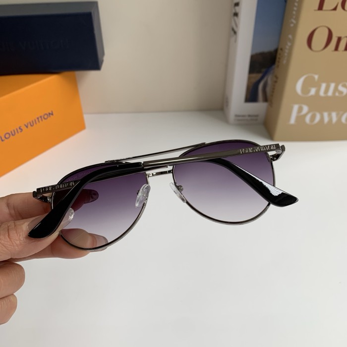 LOUIS VUITTON SUNGLASSES-09