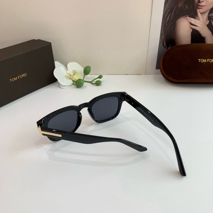 TOM FORD SUNGLASSES-09