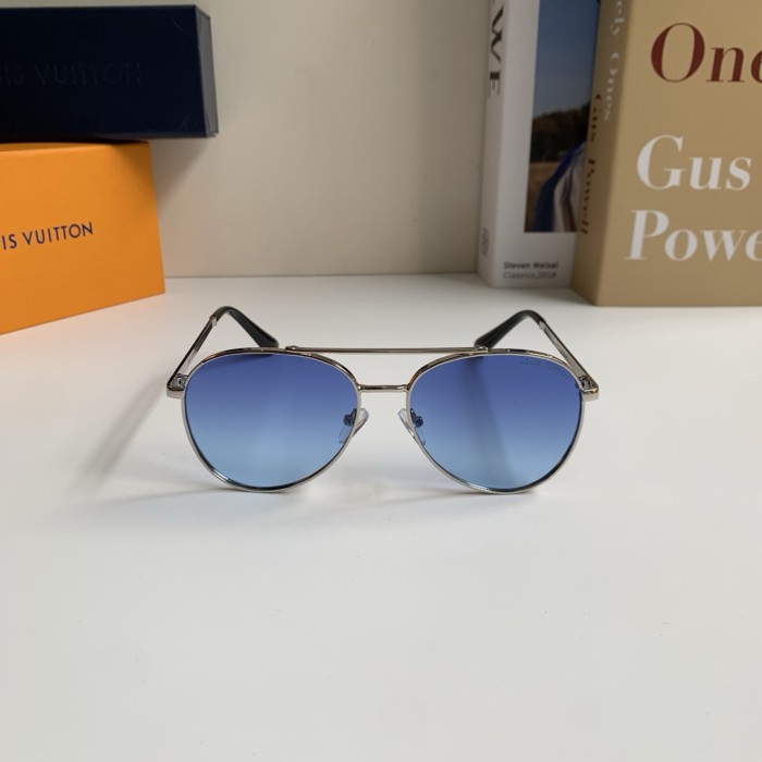 LOUIS VUITTON SUNGLASSES-09