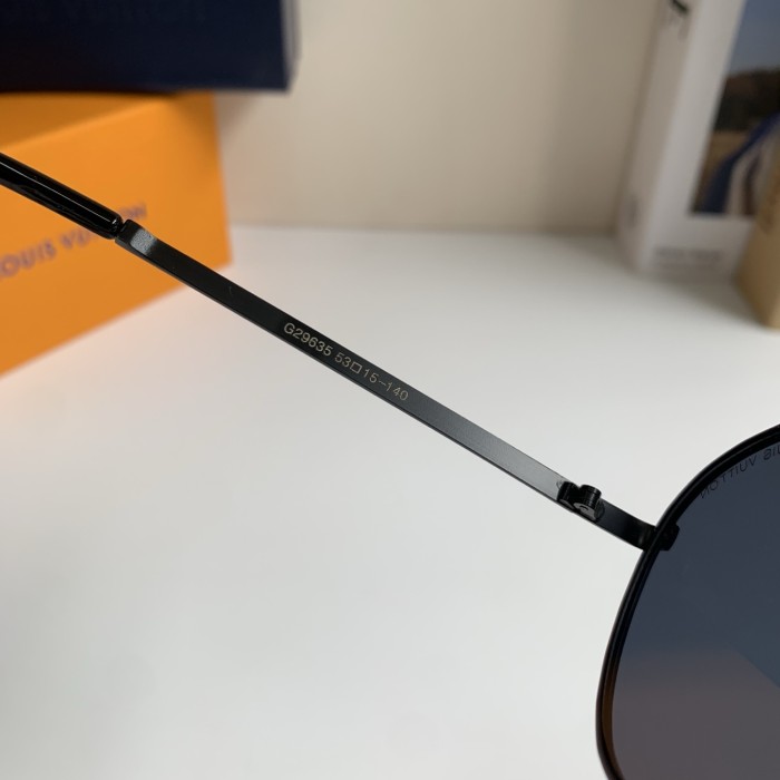 LOUIS VUITTON SUNGLASSES-09
