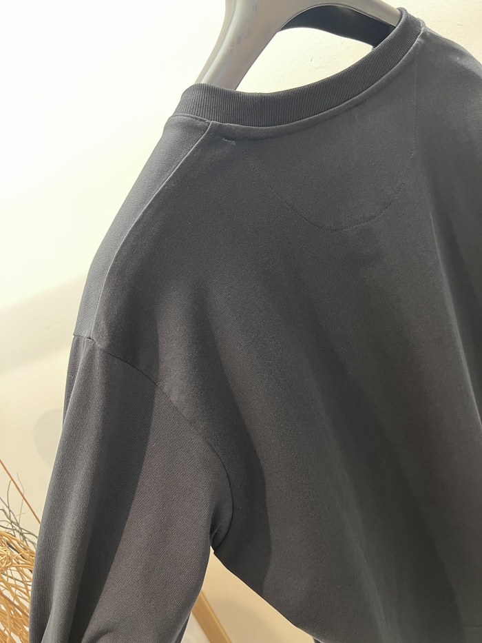 LONG TEES