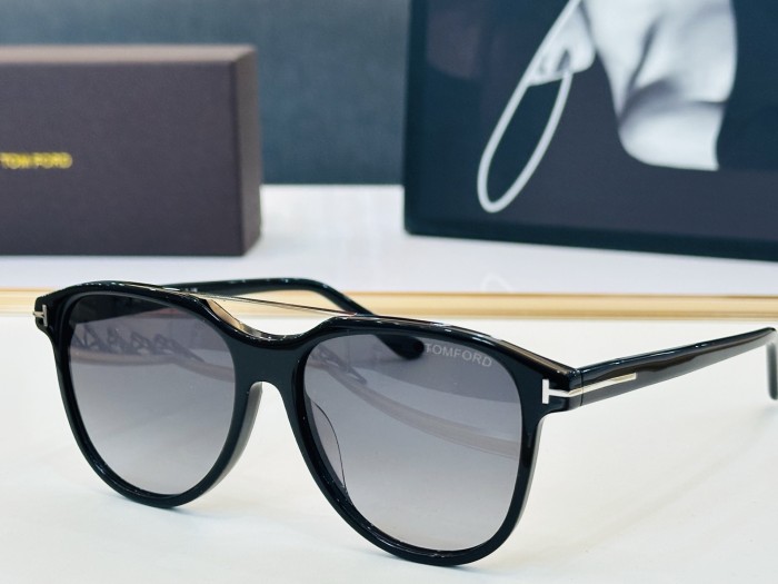 TOM FORD SUNGLASSES-061