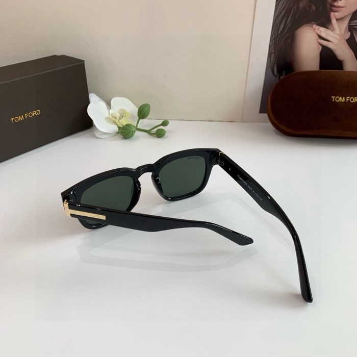 TOM FORD SUNGLASSES-09