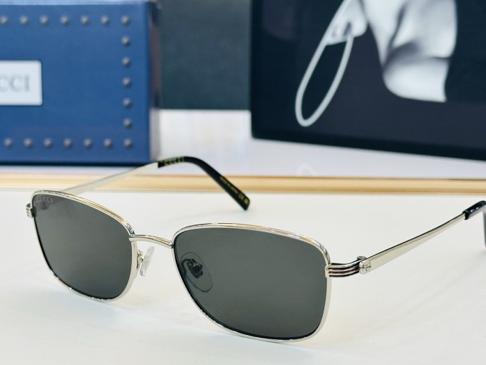 GUCCI SUNGLASSES-051