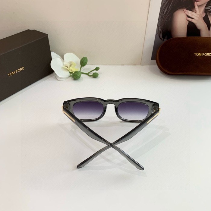TOM FORD SUNGLASSES-09