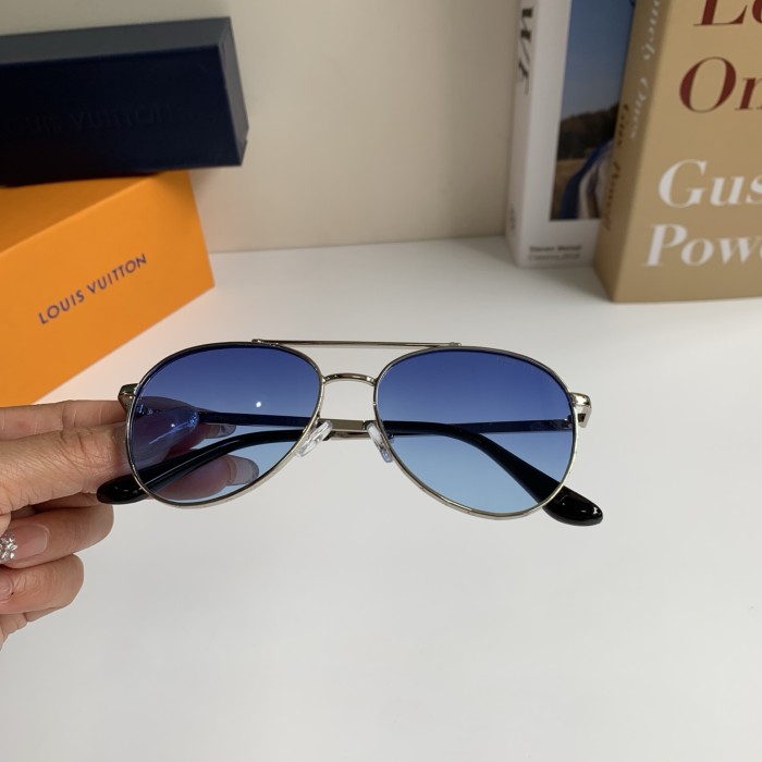 LOUIS VUITTON SUNGLASSES-09