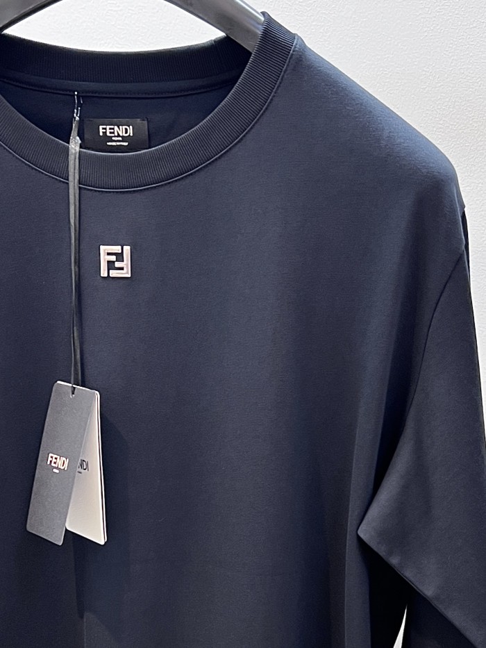 LONG TEES