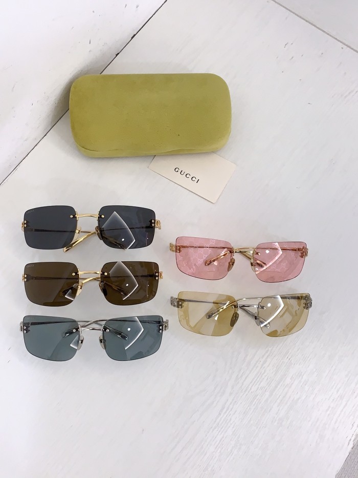 GUCCI SUNGLASSES-051