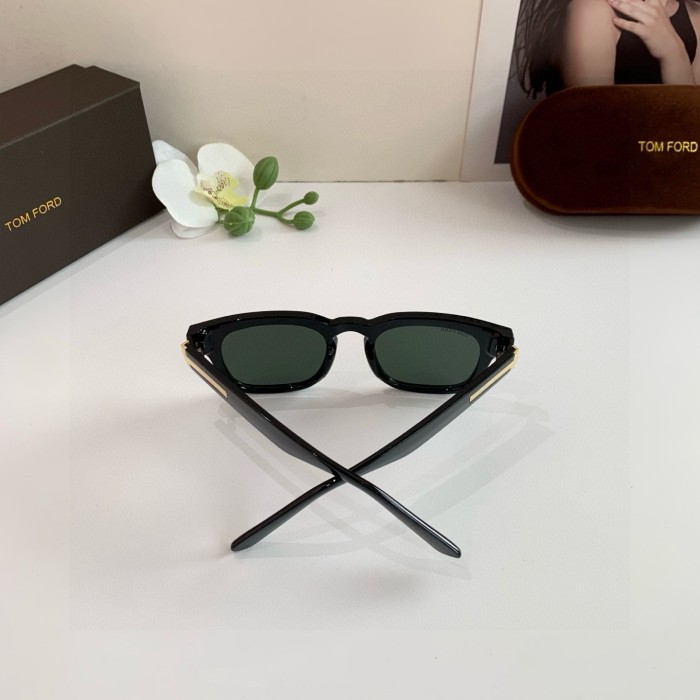 TOM FORD SUNGLASSES-09