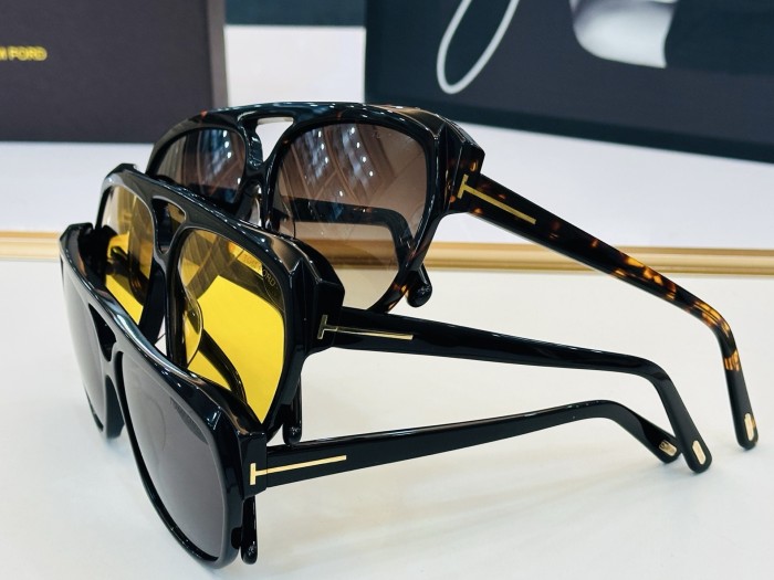 TOM FORD SUNGLASSES-061