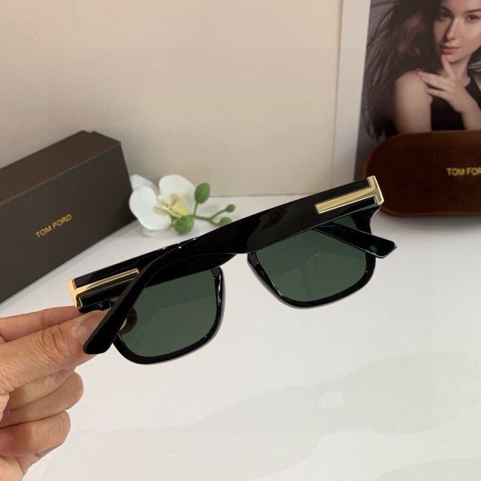 TOM FORD SUNGLASSES-09