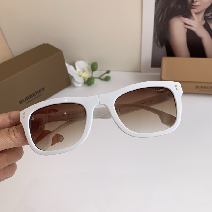 BURBERRY SUNGLASSES-09