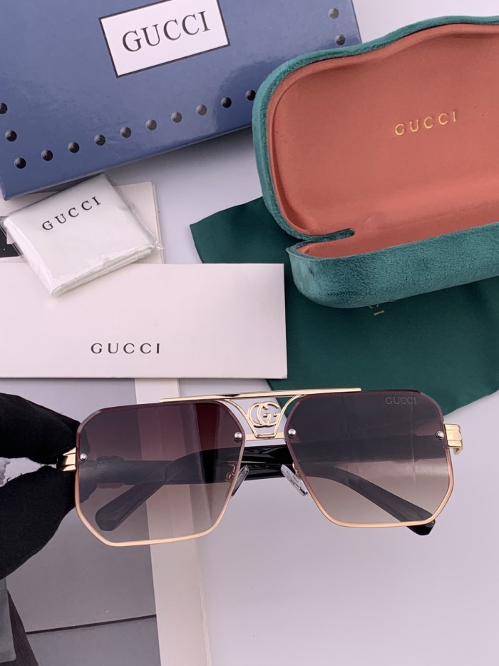 GUCCI SUNGLASSES-011