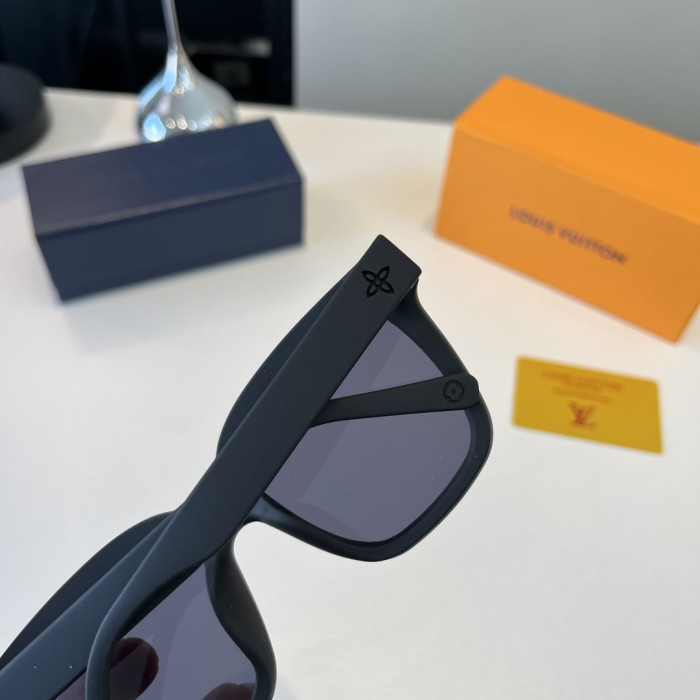 LOUIS VUITTON SUNGLASSES-09