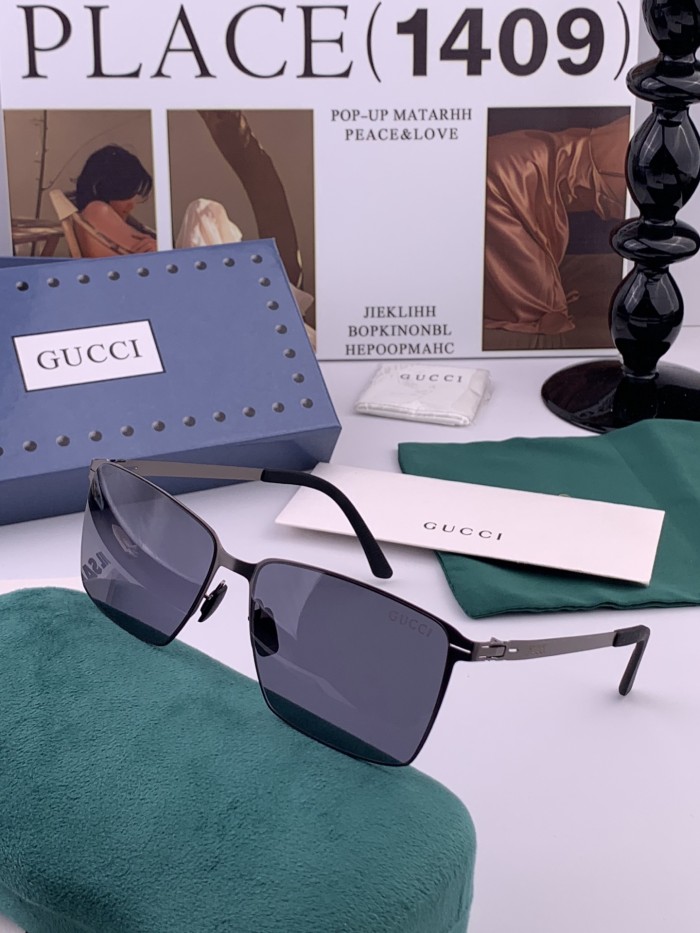 GUCCI SUNGLASSES-011