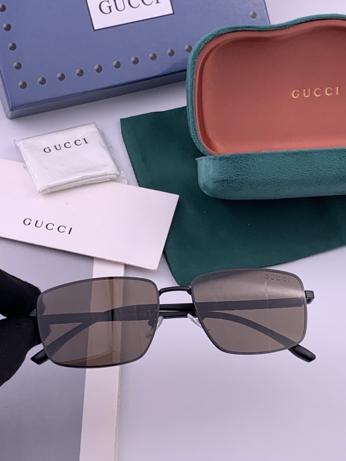 GUCCI SUNGLASSES-011
