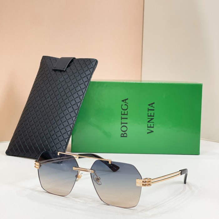 BVLGARI SUNGLASSES-521