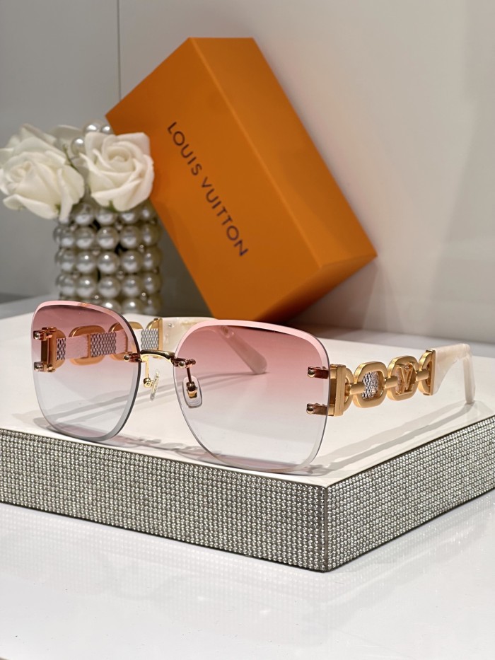 LOUIS VUITTON SUNGLASSES-061