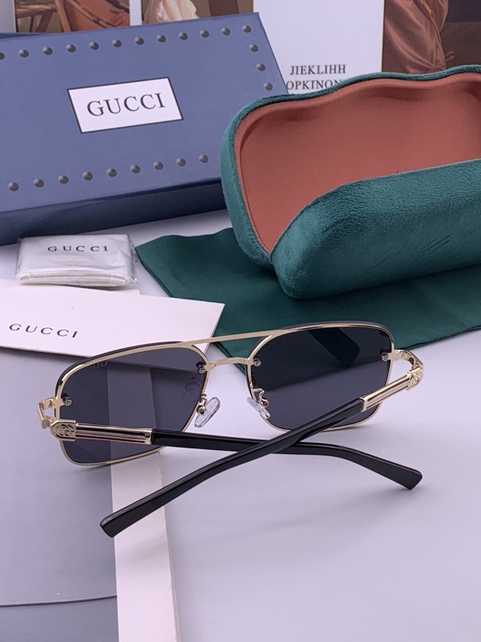 GUCCI SUNGLASSES-011
