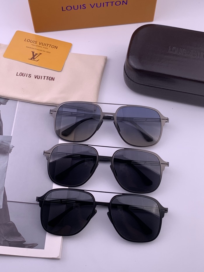 LOUIS VUITTON SUNGLASSES-011