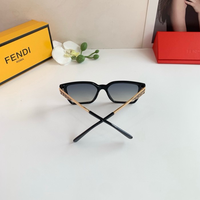 FENDI SUNGLASSES-09