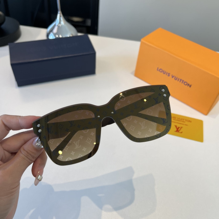 LOUIS VUITTON SUNGLASSES-09