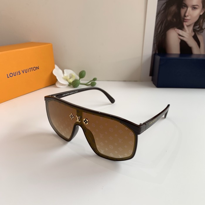 LOUIS VUITTON SUNGLASSES-09