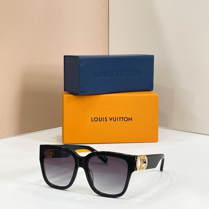 LOUIS VUITTON SUNGLASSES-041