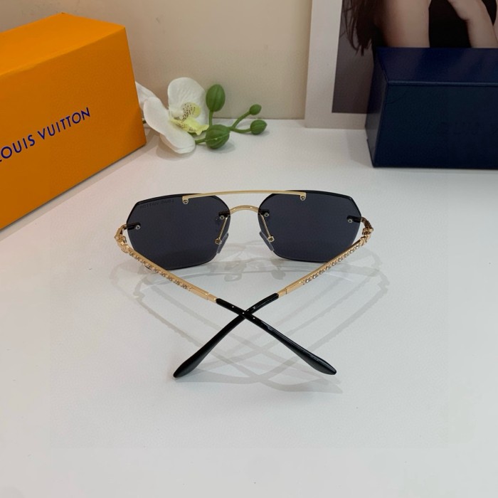 LOUIS VUITTON SUNGLASSES-59