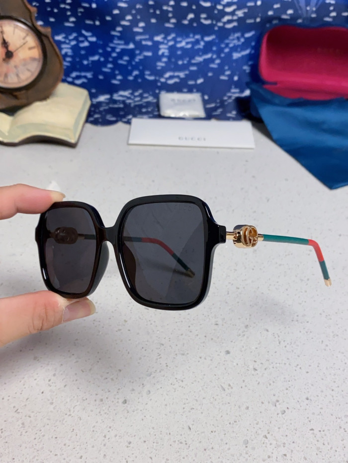 GUCCI  SUNGLASSES-58