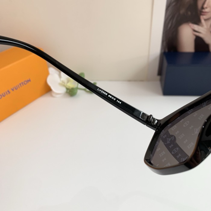 LOUIS VUITTON SUNGLASSES-09