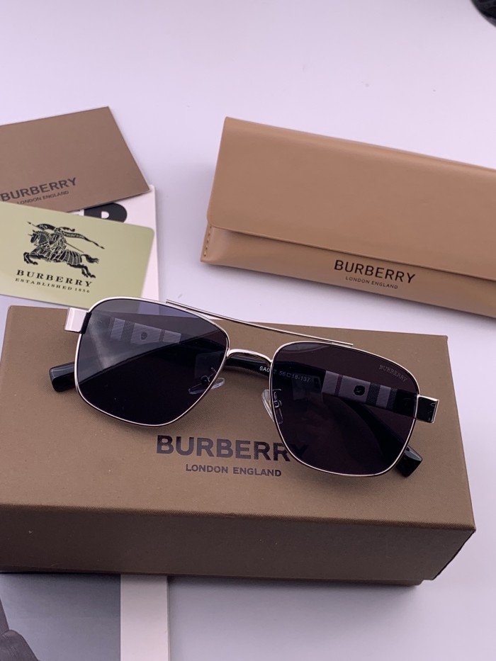 BURBERRY SUNGLASSES -09