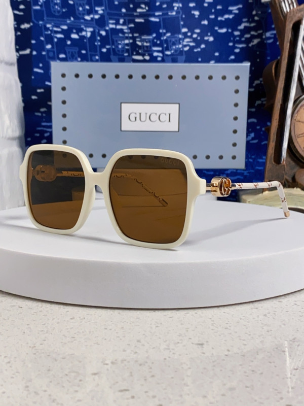 GUCCI  SUNGLASSES-58