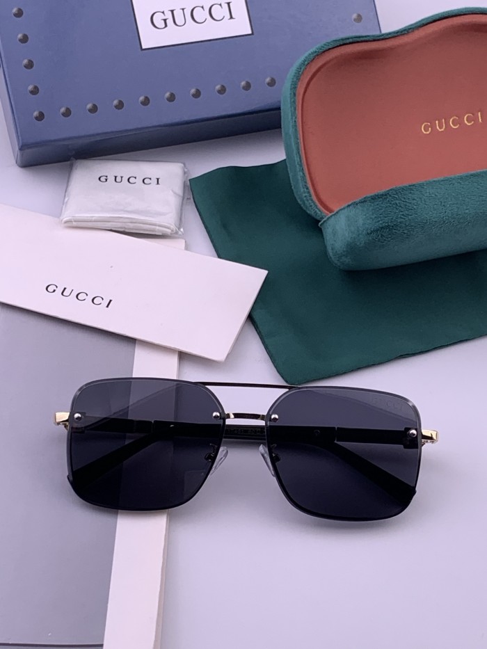 GUCCI SUNGLASSES-011