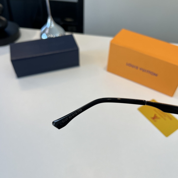 LOUIS VUITTON SUNGLASSES-09