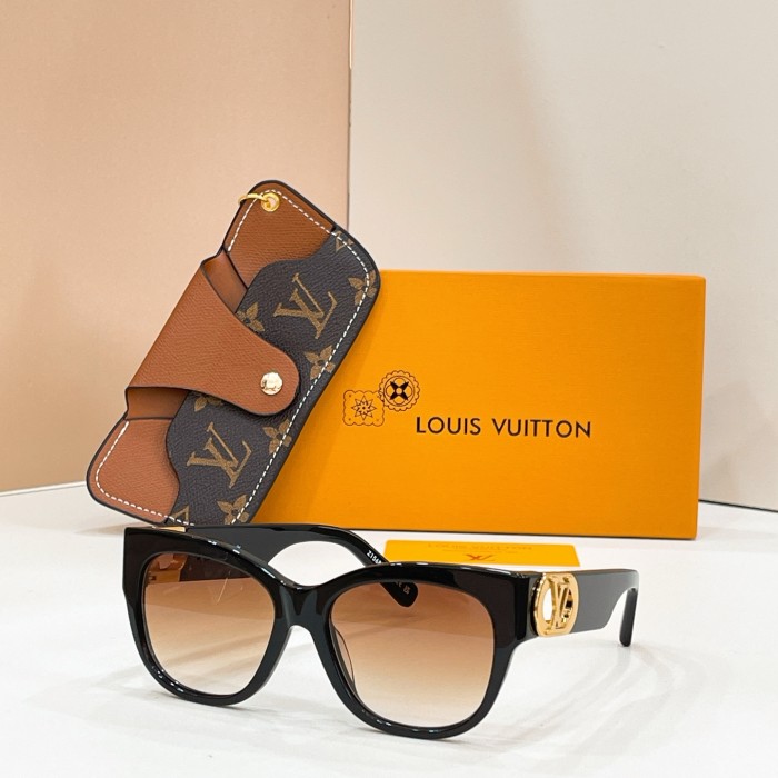 LOUIS VUITTON SUNGLASSES-041