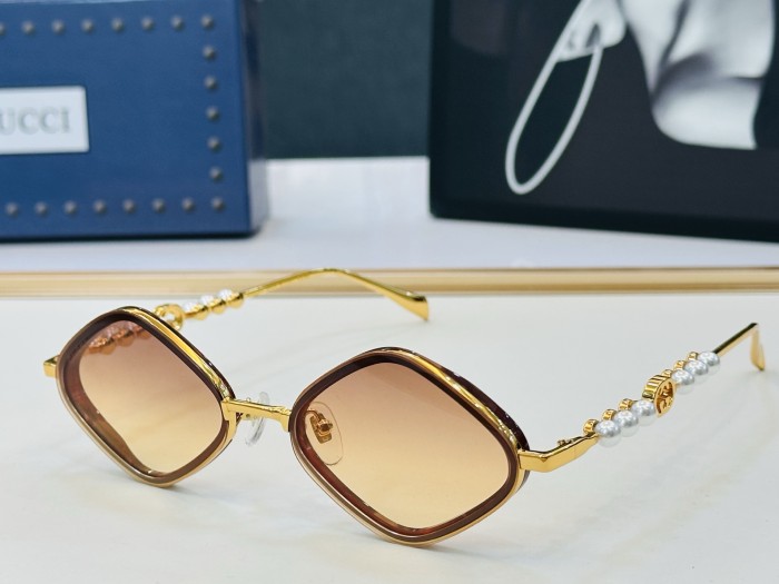 GUCCI SUNGLASSES-061