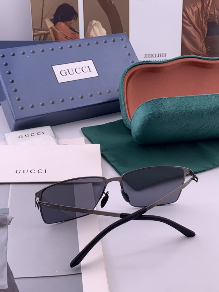 GUCCI SUNGLASSES-011