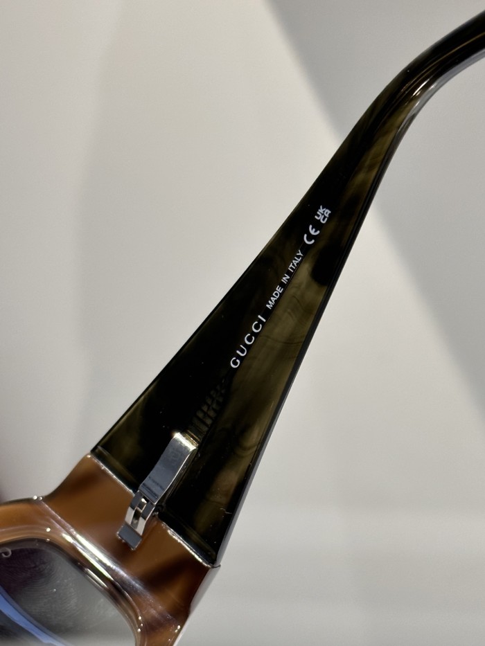 GUCCI SUNGLASSES-051