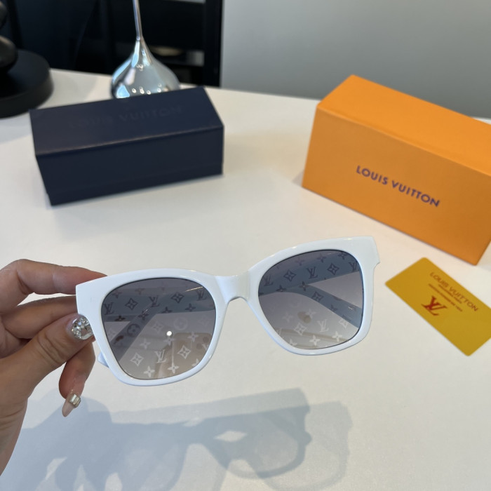 LOUIS VUITTON SUNGLASSES-09