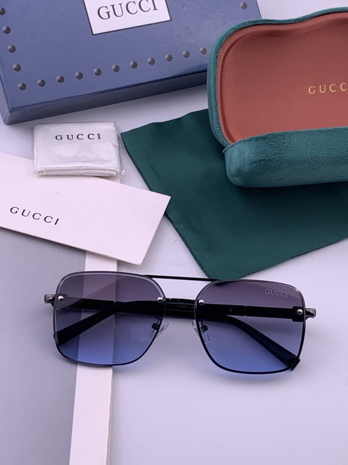 GUCCI SUNGLASSES-011