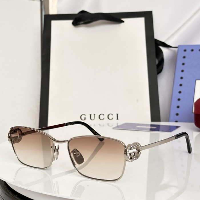 GUCCI SUNGLASSES-051