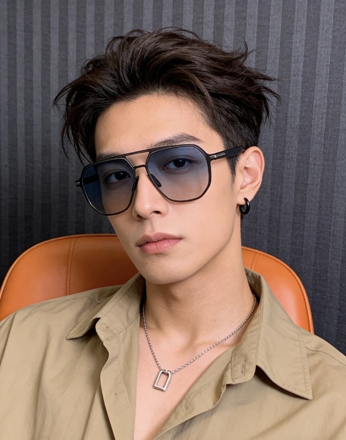 LOUIS VUITTON SUNGLASSES-011