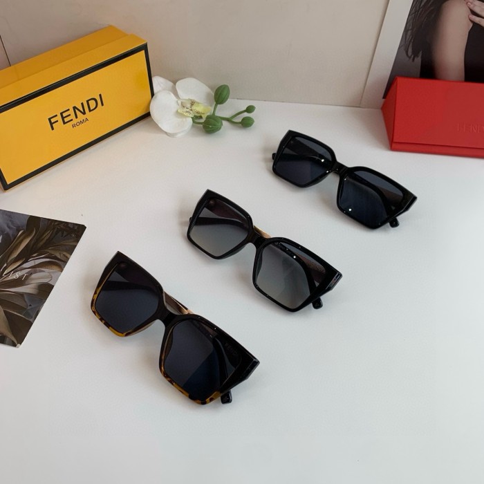 FENDI SUNGLASSES-09