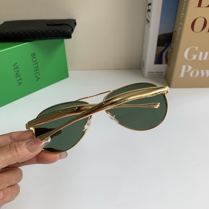 BOTTEGA VENETA  SUNGLASSES-001