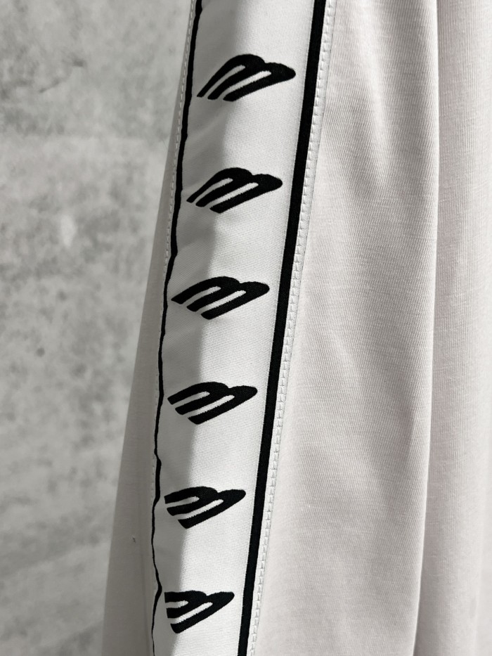 LONG TEES