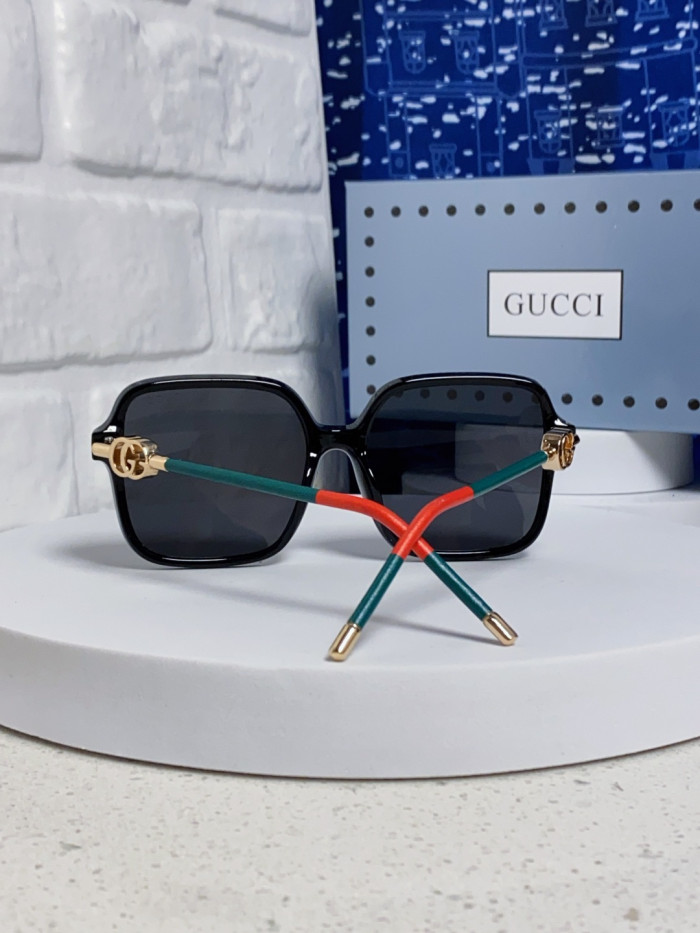 GUCCI  SUNGLASSES-58